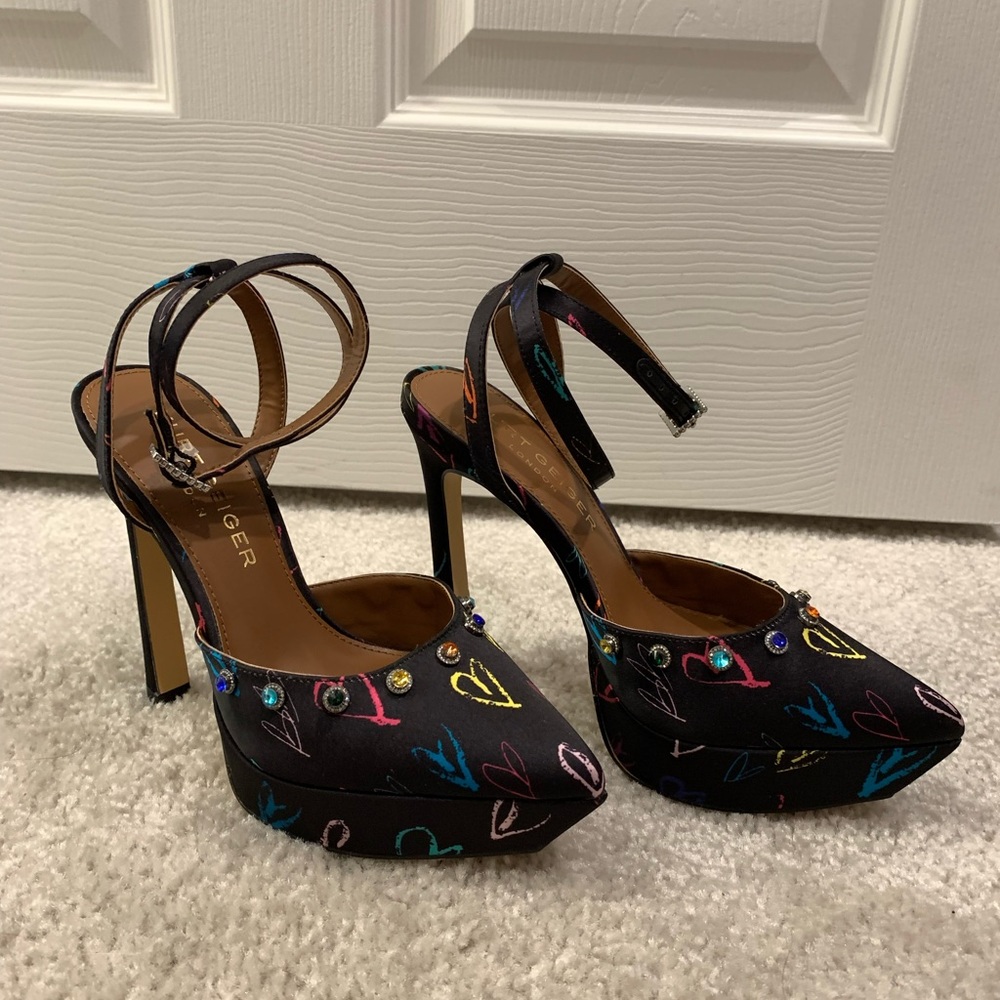 Kurt Geiger Heart Heels